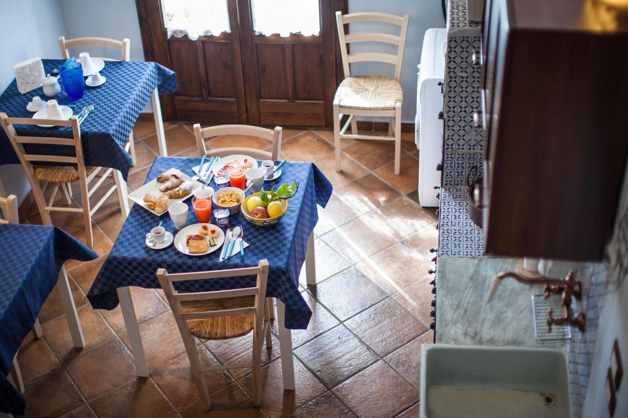 B&B Cinisi Vacanze Kültér fotó